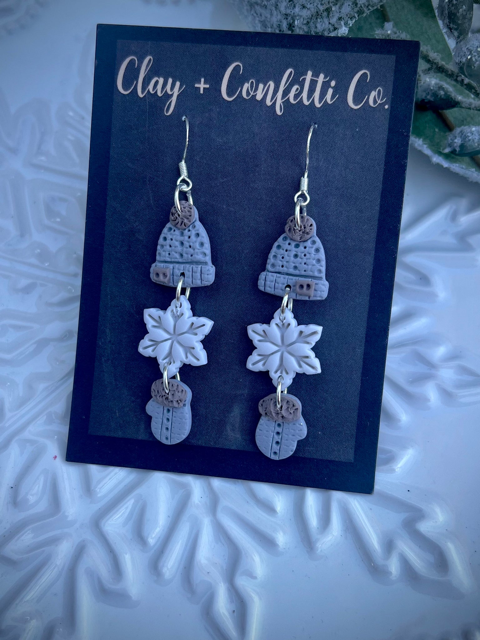Hat mitten snowflake triple dangle