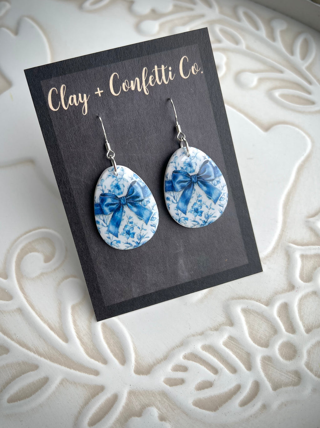 Blue floral egg with bow dangle