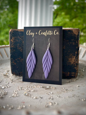 Slim feather dangle purple