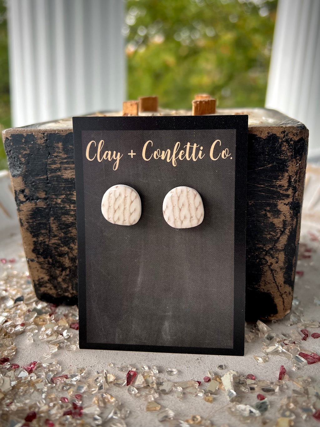 Cream knitted sweater organic stud