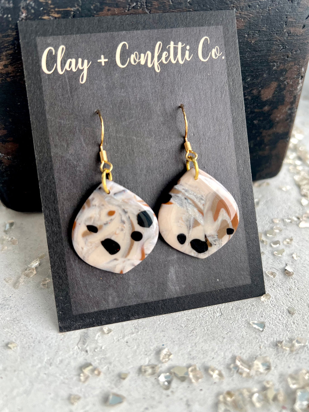 Bloated tear neutral black brown