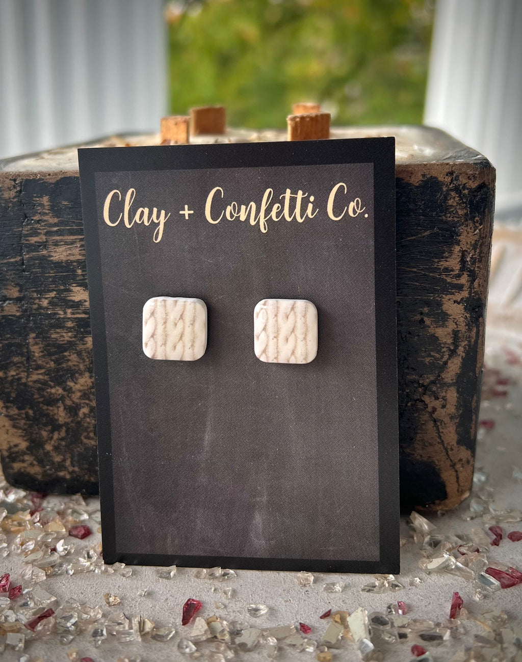 Cream knitted sweater rounded square stud