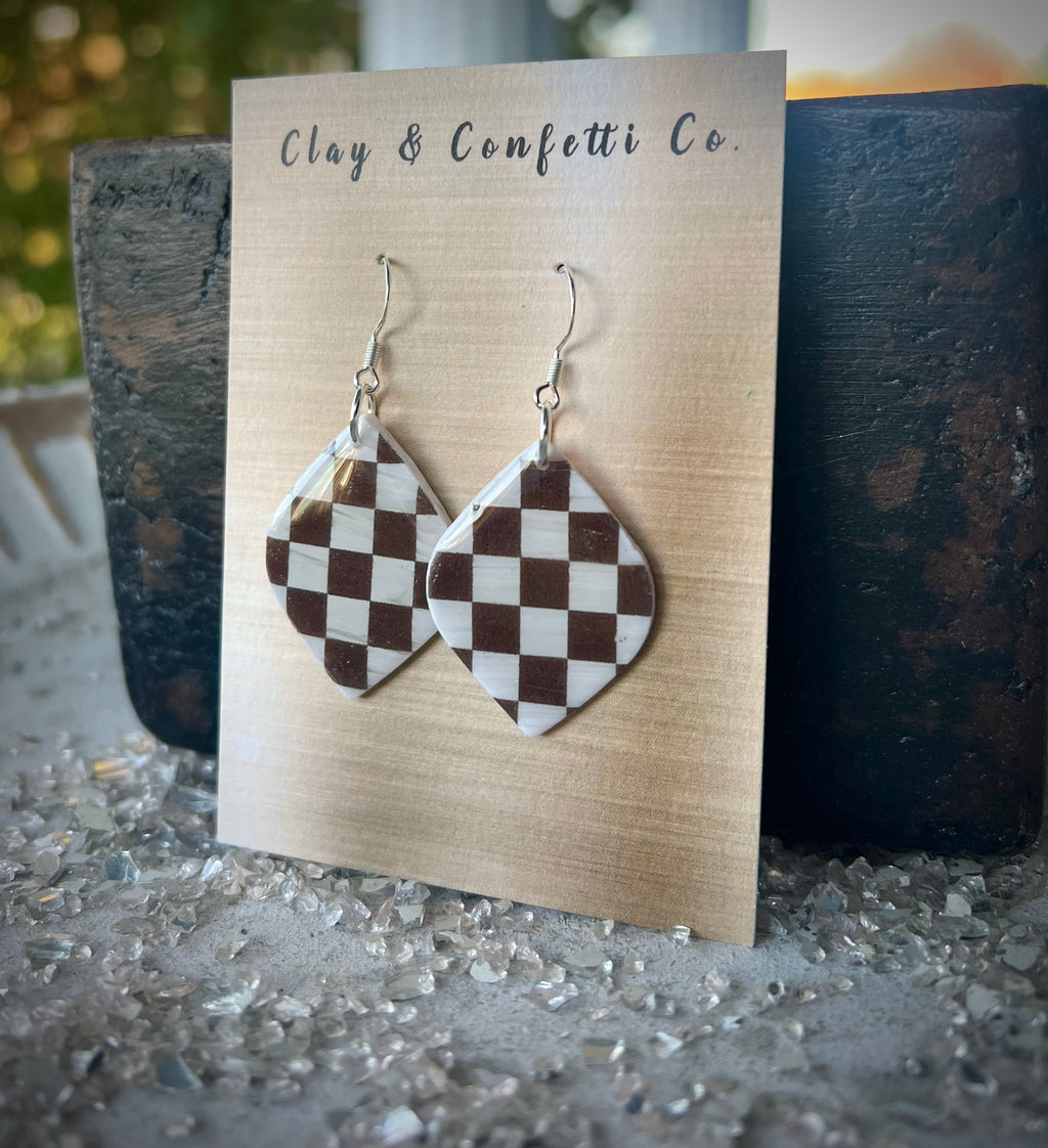 Chocolate checkered pattern