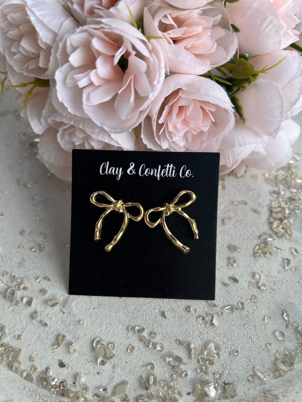 Gold bow stud style 2