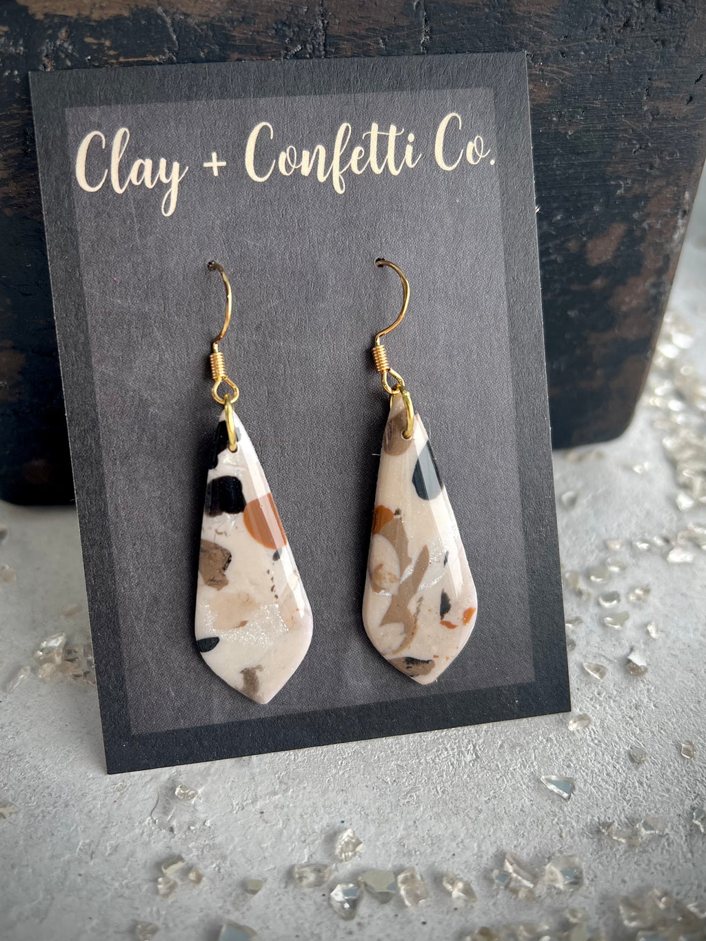 Brown and black neutral kite dangle