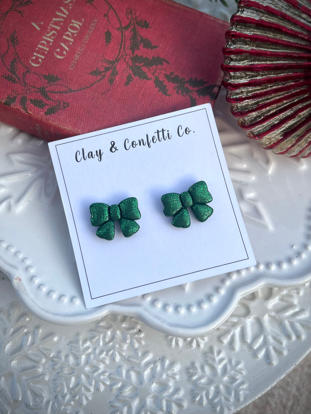 Green glitter bow stud
