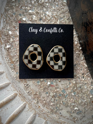 Gold rimmed checkered pattern OPTIONS