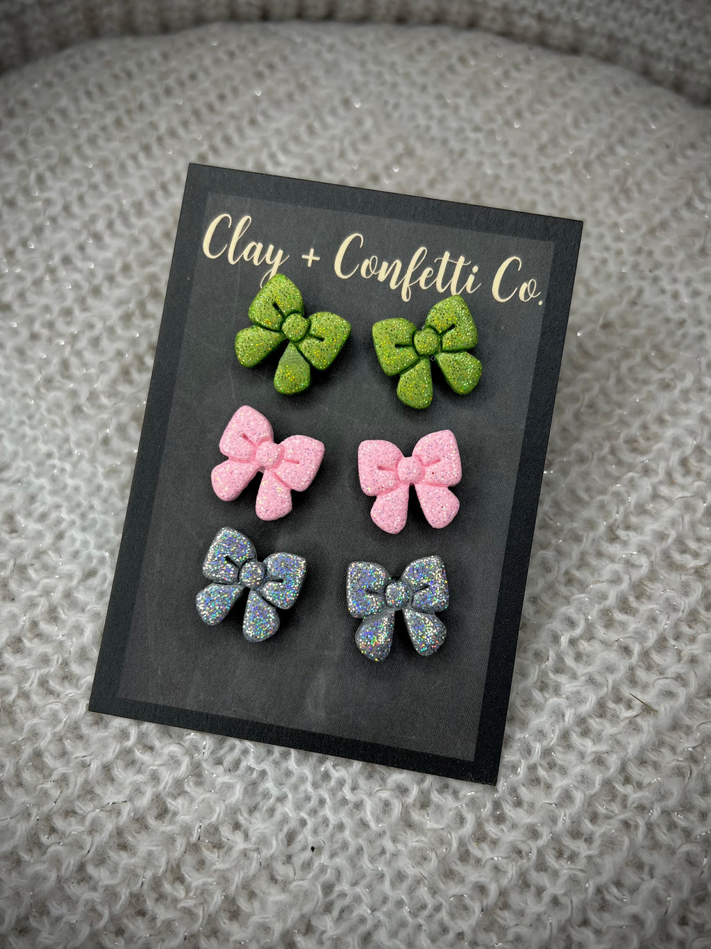 Grinch, green, hot pink, holographic silver - bow stud options