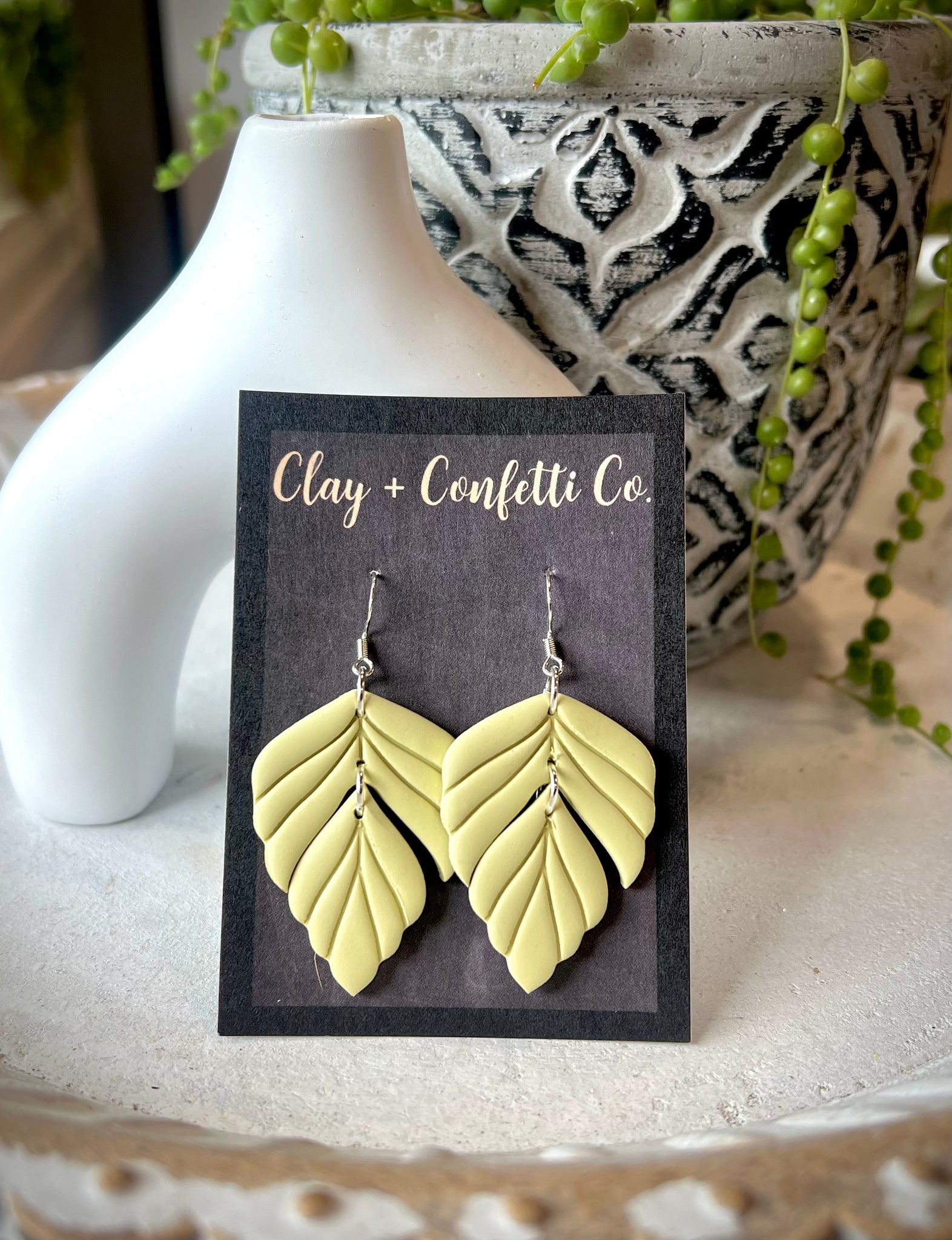May Rochelle dangle options