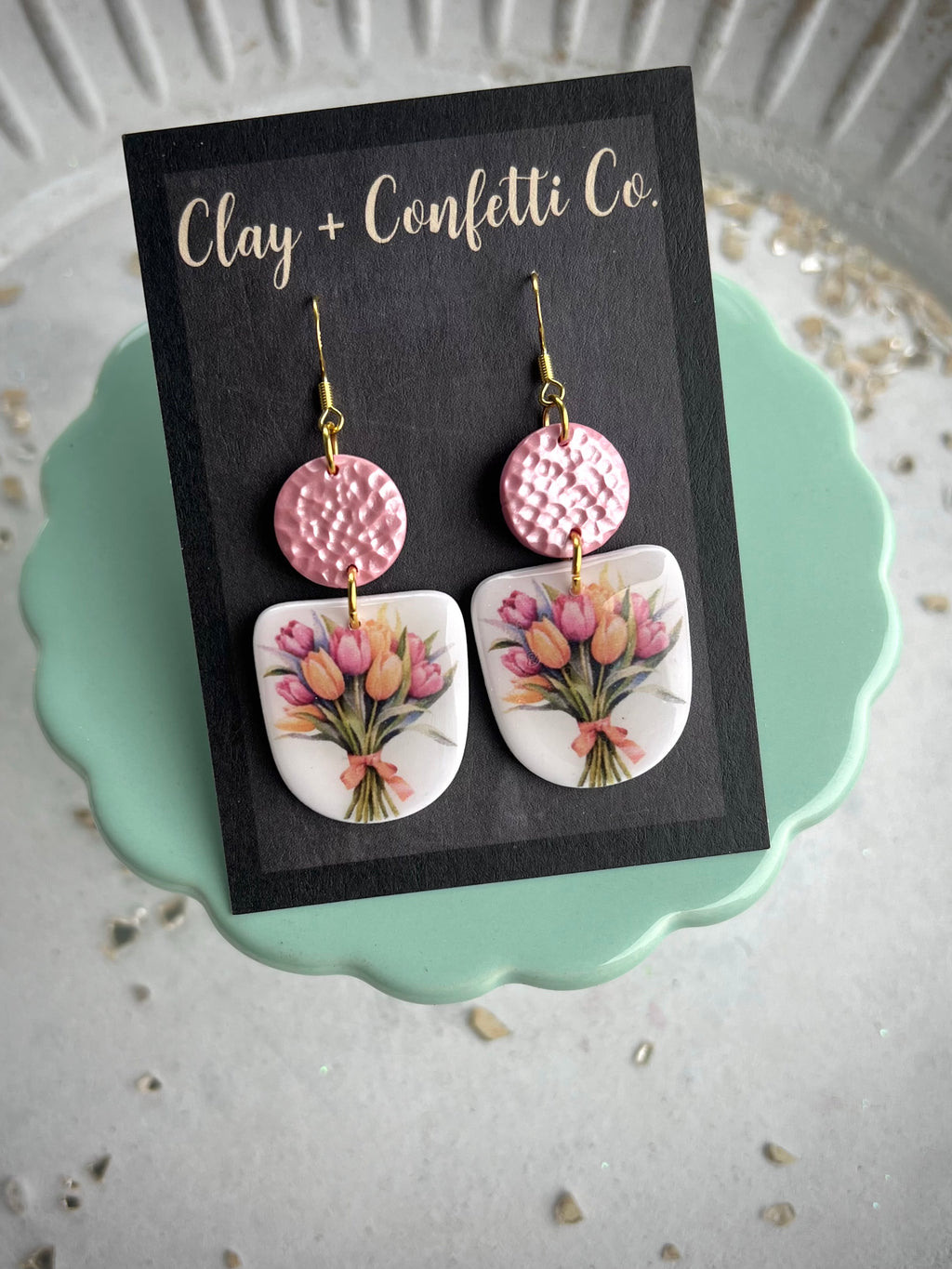 Tulip bouquet dangle