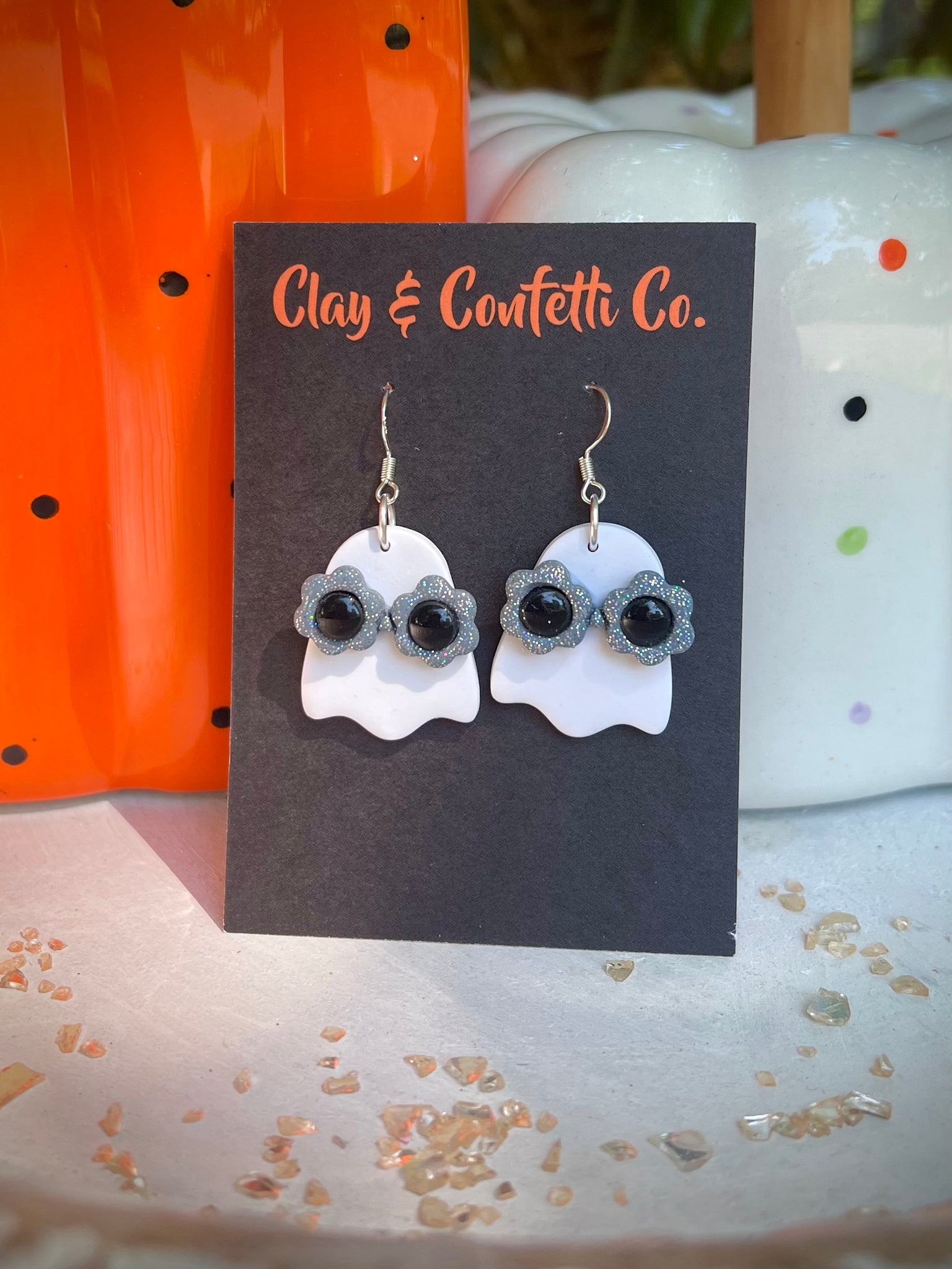 Groovin glasses ghosty