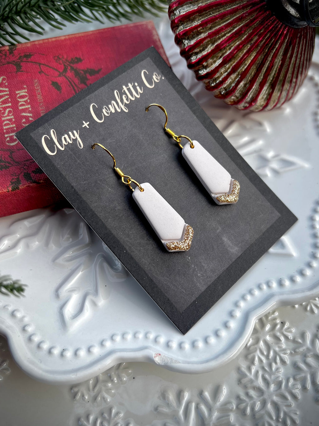 Elegant champagne gold dangle