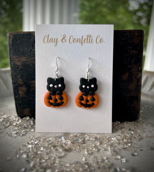 Kitty pumpkin dangle