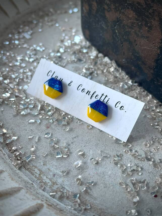1\2 Yellow & blue hex stud