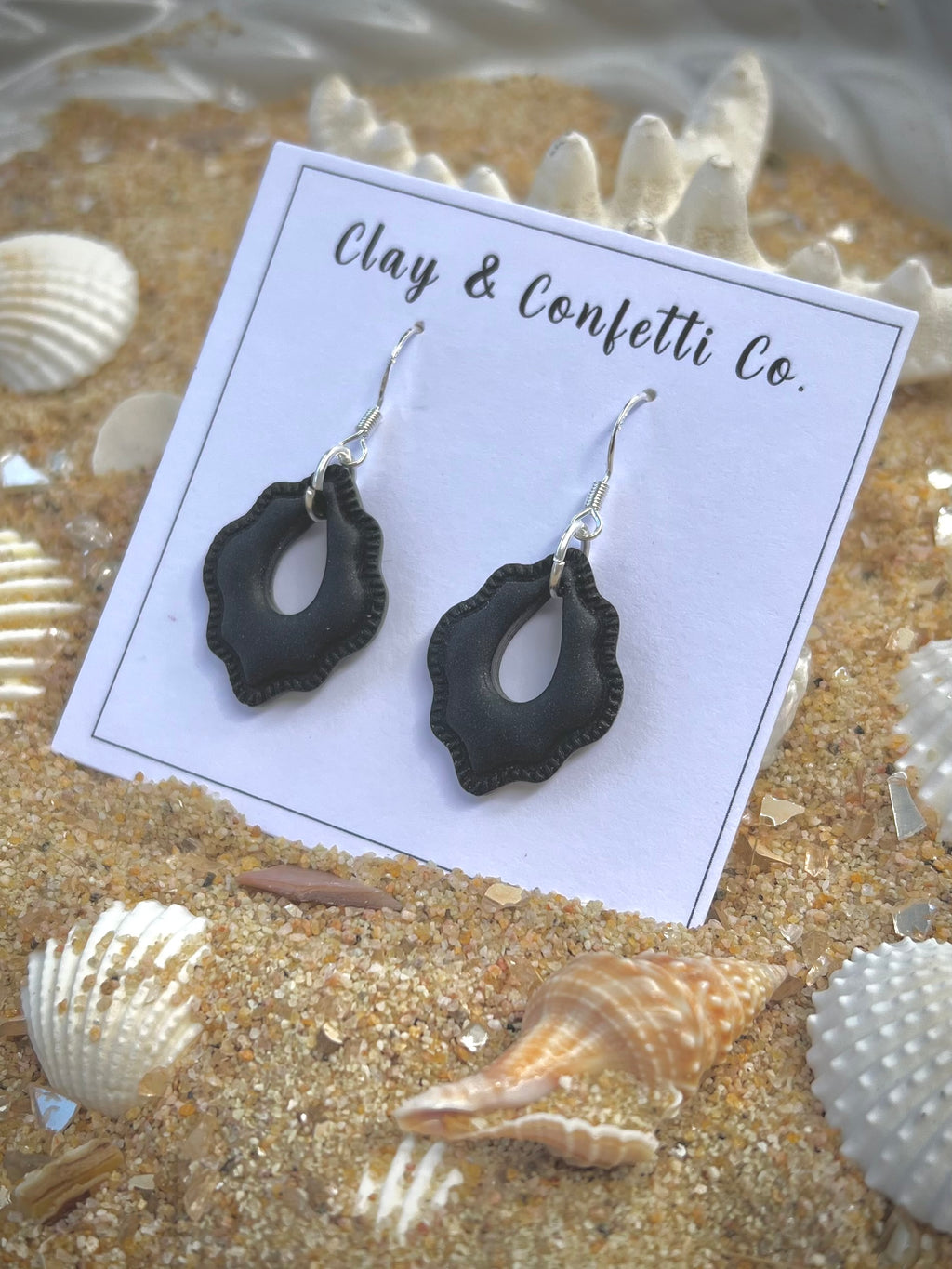 black ribbed dainty tear dangle