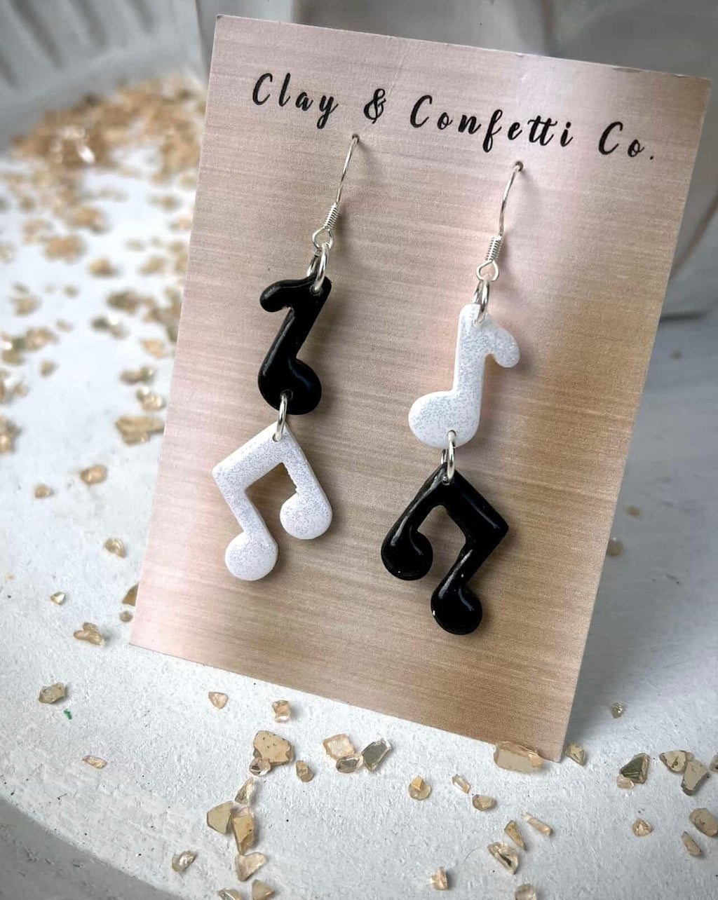 Black & white music note dangle