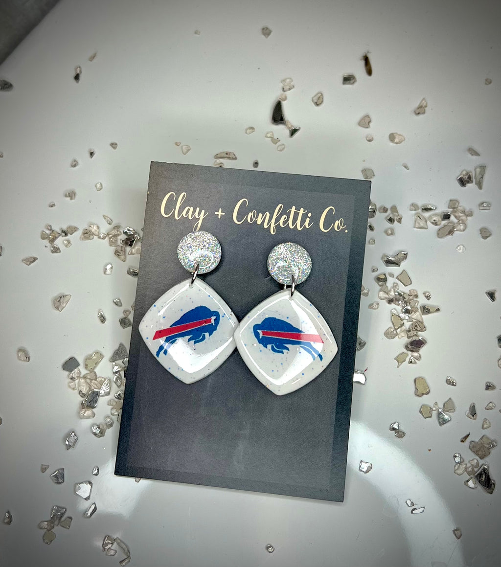 Glitter Bills contour square dangle