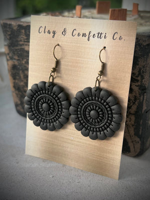 Black summer medallion dangle