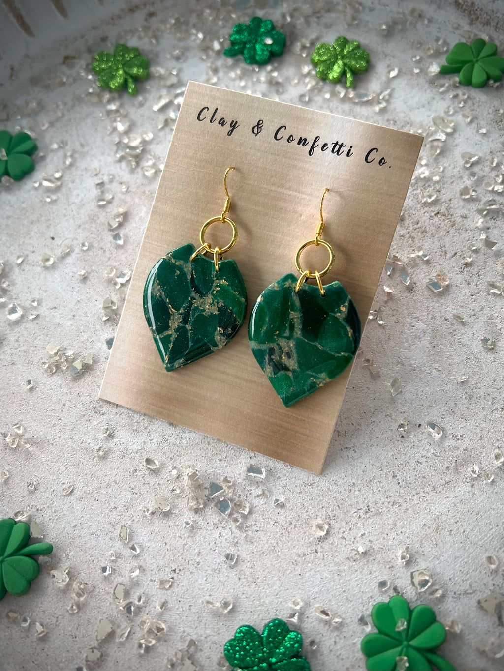 Faux emerald featherly dangle