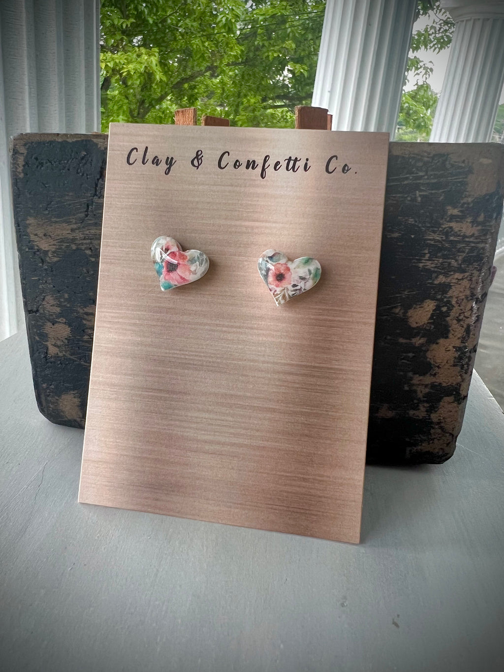 Southern Floral heart  stud