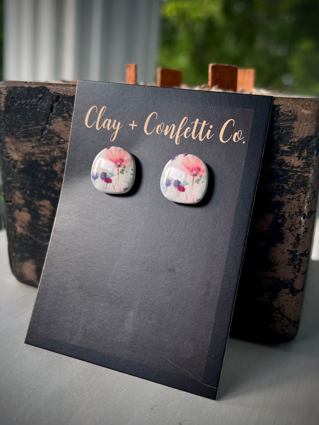 Olivia Floral organic stud