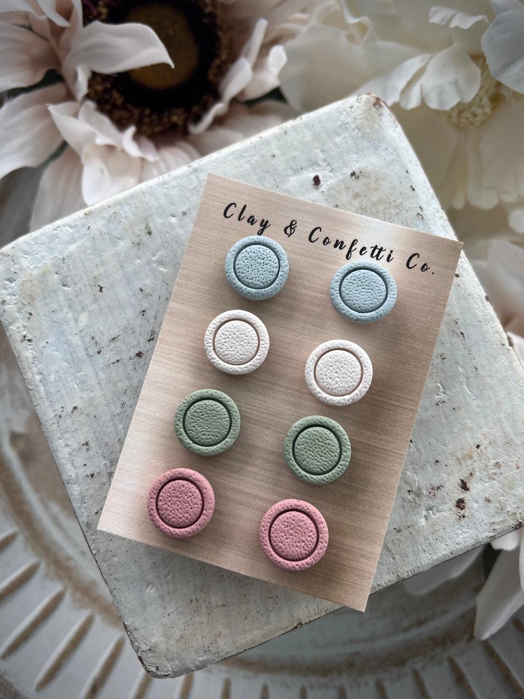 Boho button studs/pack