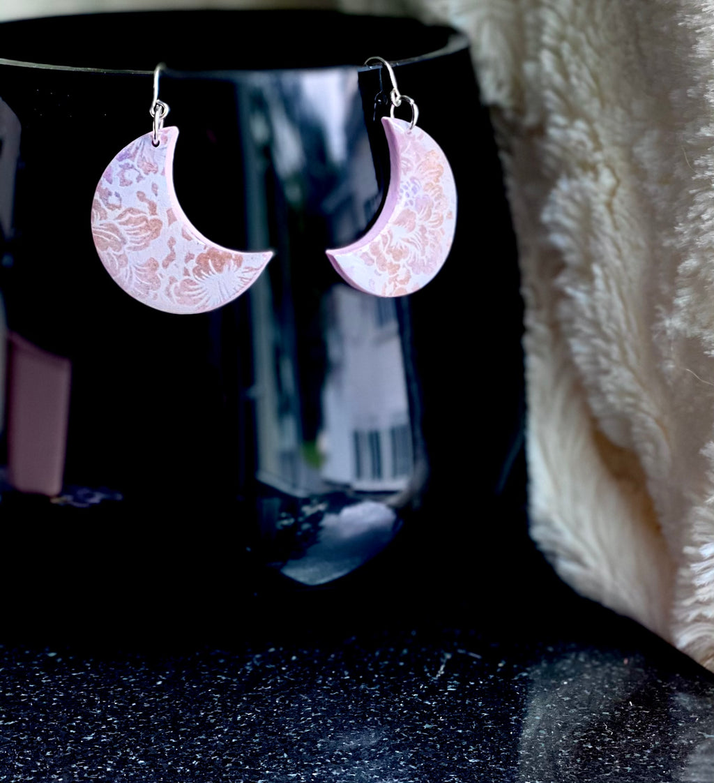 Pearlescent cheetah floral moon