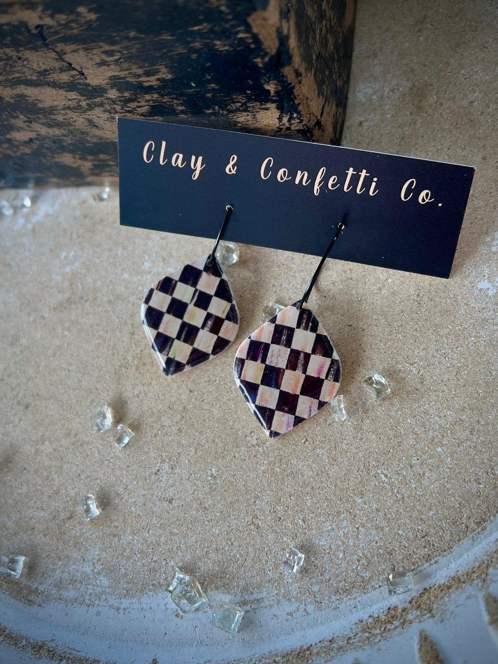 Queens Gambit Tear on Hoop