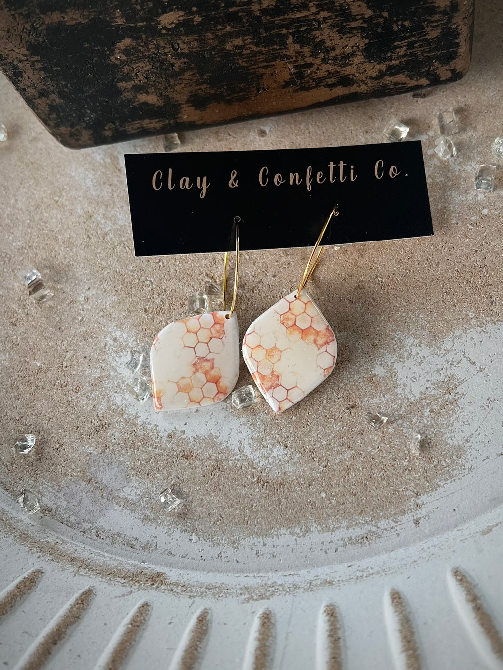 Honeycomb tear on a hoop no bee