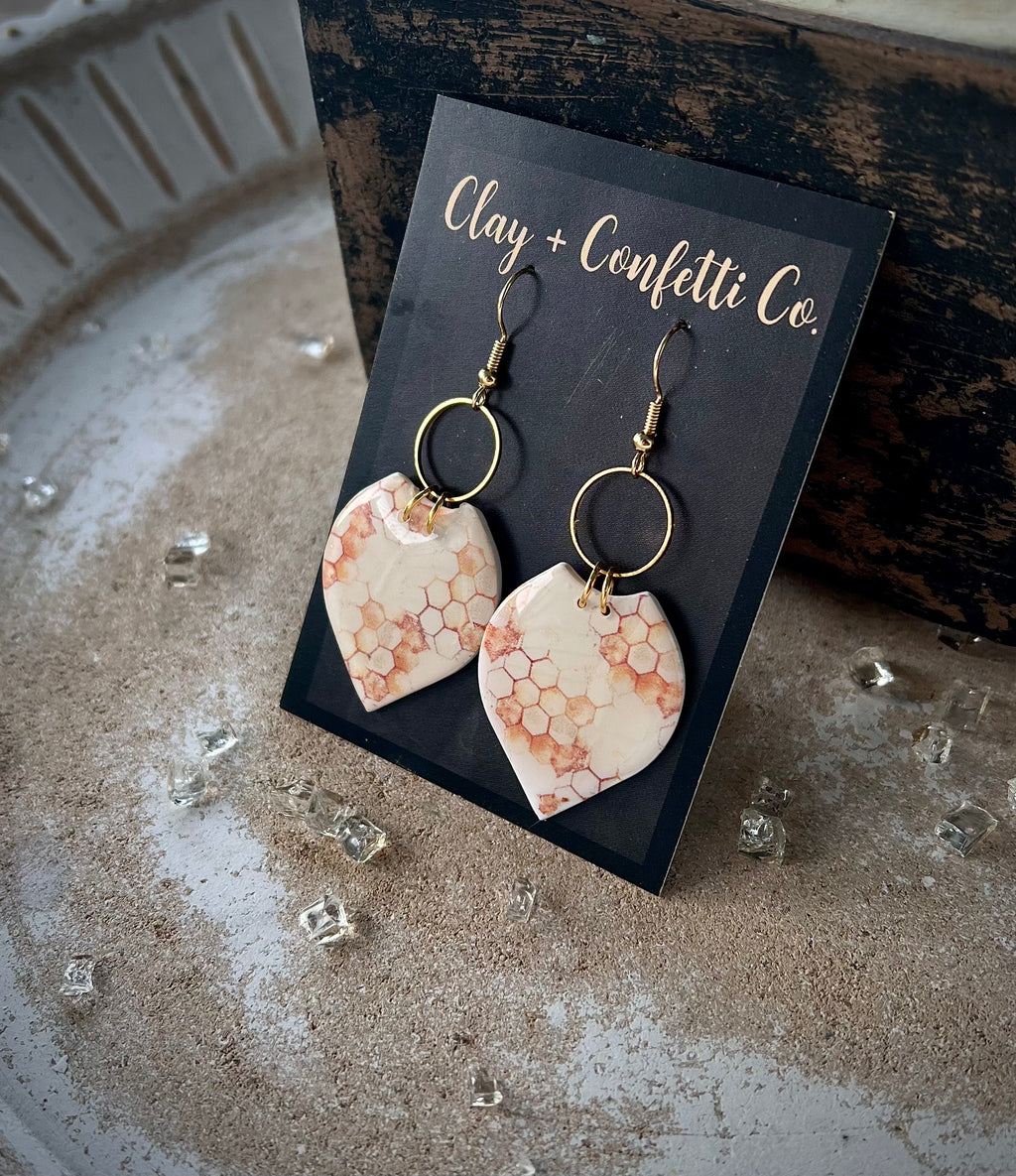 Featherly Honeycomb NO BEE