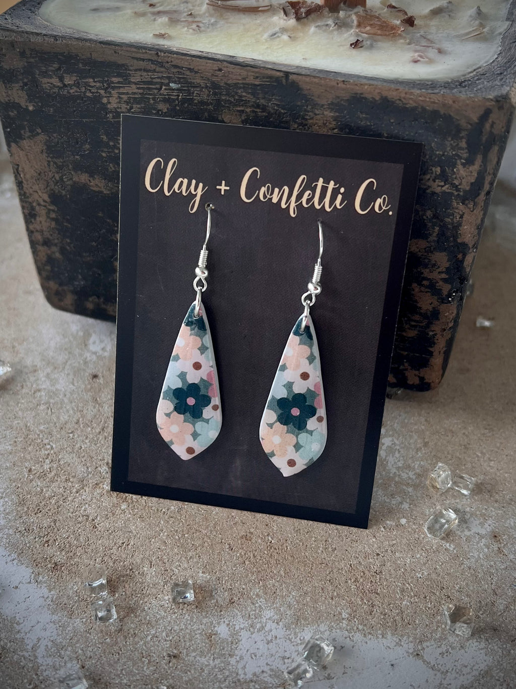 Boho Daisy Kite Dangle