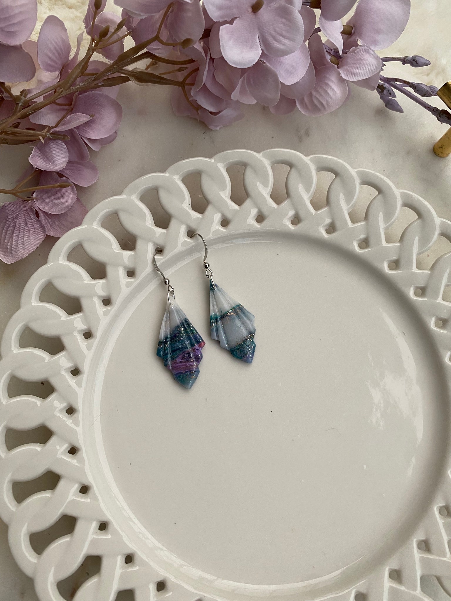 Chandelier blue dangle