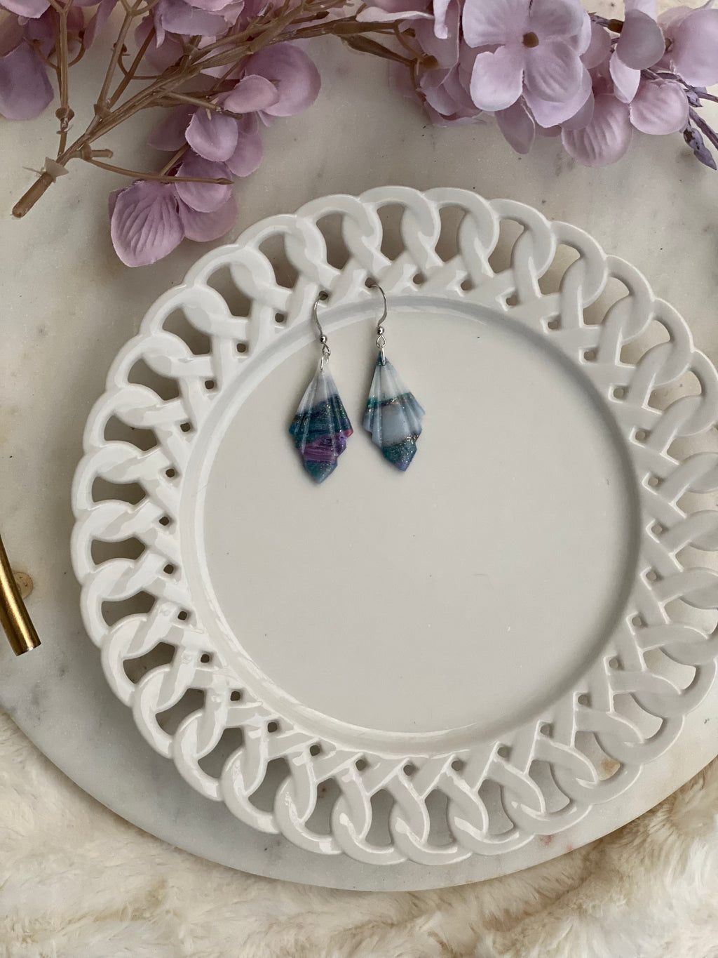 Chandelier blue dangle